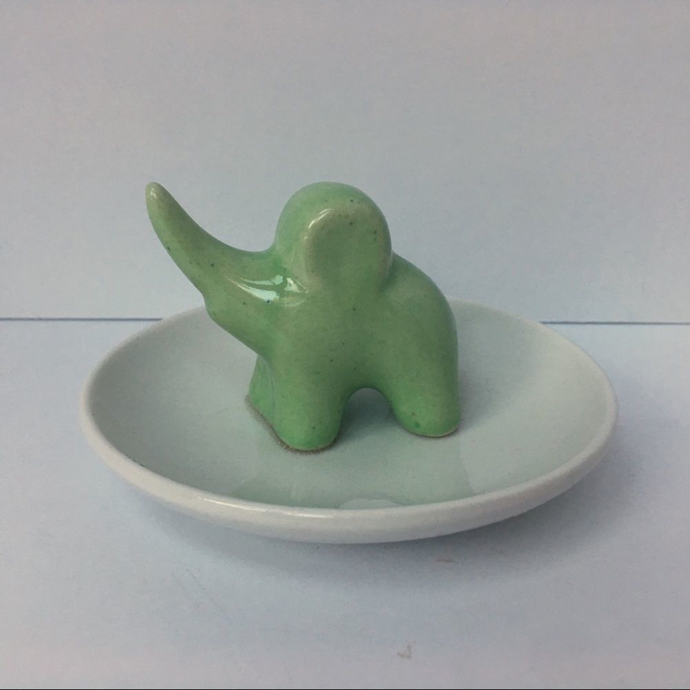Elephant Ring Jewelry Dish - Picture 2 of 5
